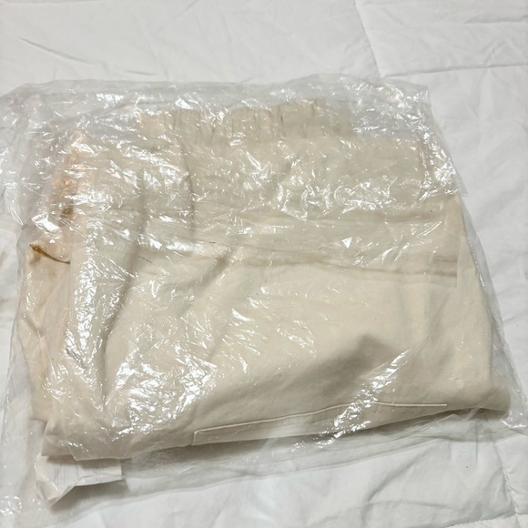 New RUTI The Slouchy Soft Twill Pants - in the color Ecru. SIZE 8 - Picture 5 of 5